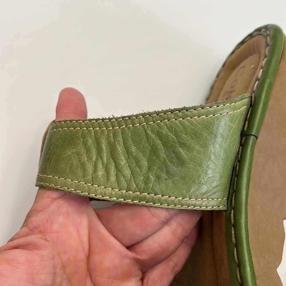 Cobb  Hill Omara C green and tan leather wedge sandal size 9.5 W - Picture 12 of 16